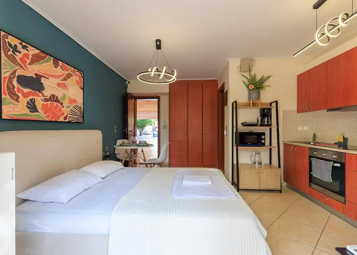Aiolos Glyfada Super Lux Mini Apartment