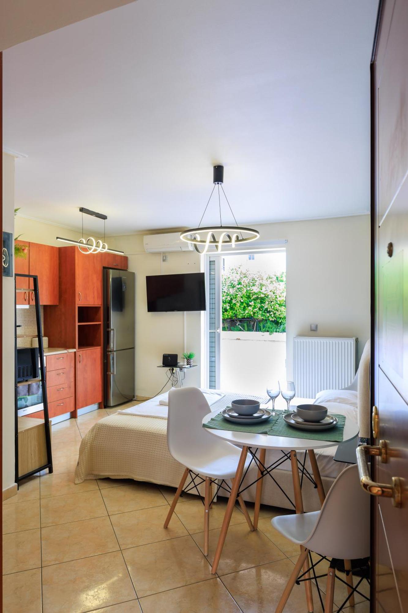 Aiolos Glyfada Super Lux Mini Apartment
